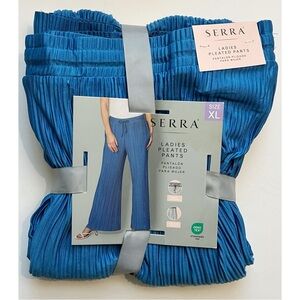 Serra • NWT Ladies Pleated Blue Pants